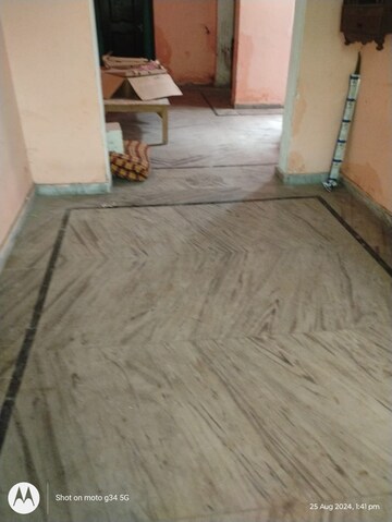Room in 2 BHK Independent House at Kamta – for Rent
