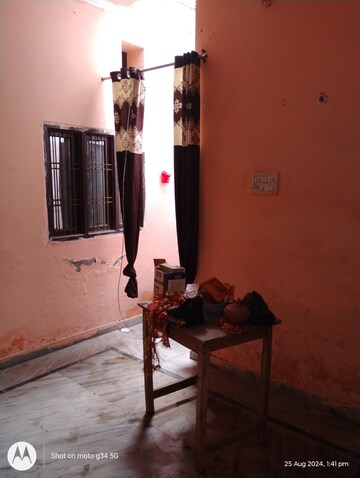 Living Room in 2 BHK Independent House at Kamta – for Rent