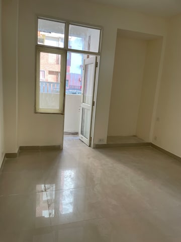 Room in 2 BHK Apartment at Mohali Sector 125 – for Sale