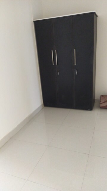 Room in 3 BHK Apartment at SBP Housing Park, Central Derabassi – for Rent