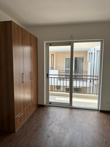 Room in 3 BHK Apartment at Sushma Joynest MOH, Bir Chhat – for Rent