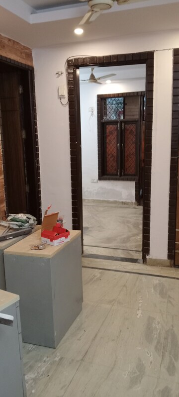 2 BHK Builder Floor For Rent in Govindpuri