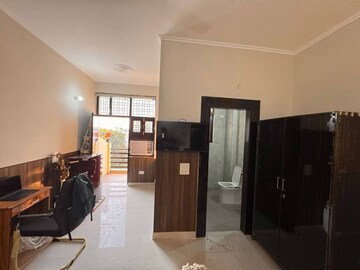 Living Room in 1 RK Builder Floor at Ardee City, Sector 52 – for Rent