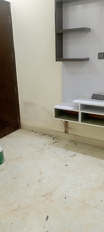 Furnished Amenities in 4 BHK Builder Floor at Shastri Nagar – for Sale