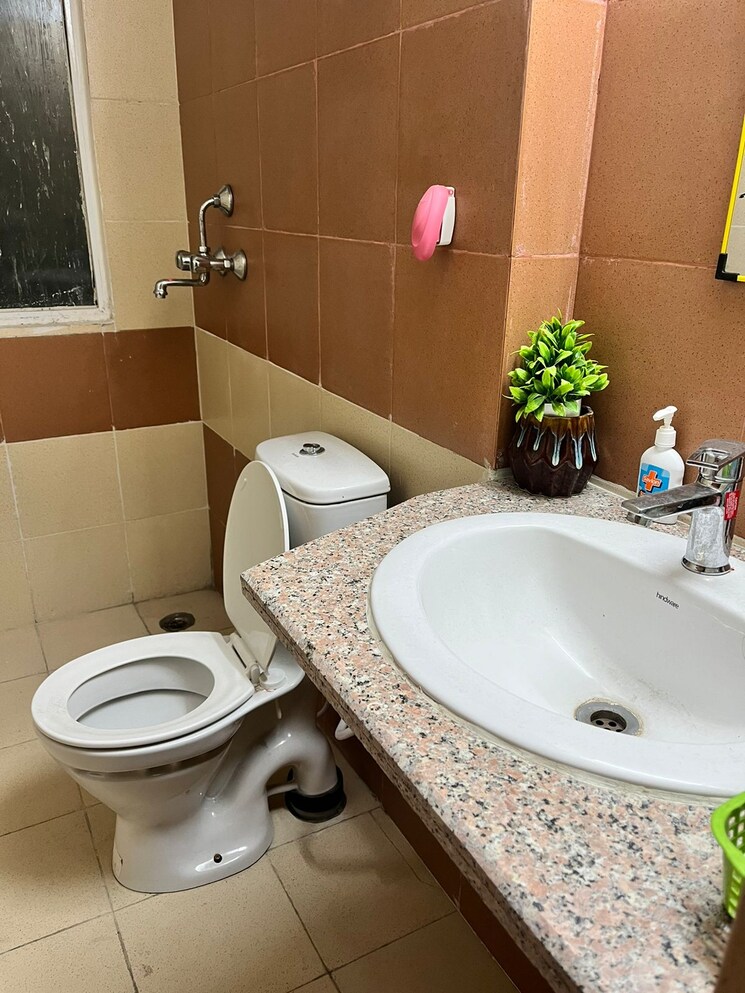 Bathroom, m3m-merlin 4 Bedroom 3286 Sq.Ft. Apartment In Sector 67 Gurgaon 8213340