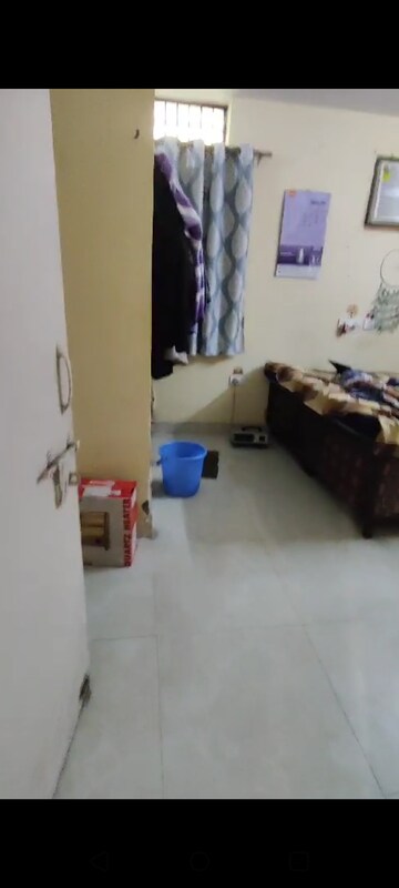 Living Room in 2 BHK Apartment at Sector 37 – for Rent
