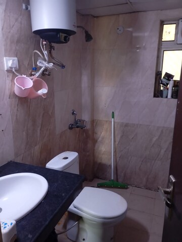 Bathroom in 3 BHK Apartment at Amrapali Silicon City, Sector 76 – for Rent