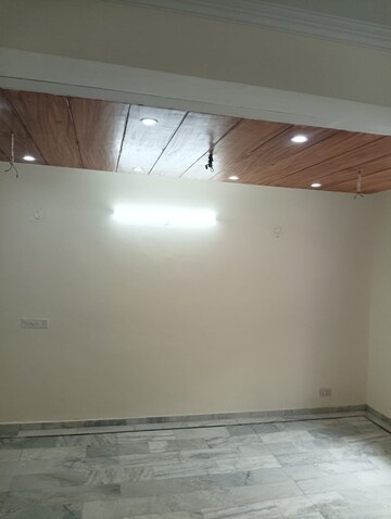 Room in 3 BHK Builder Floor at Dhakoli Village – for Sale