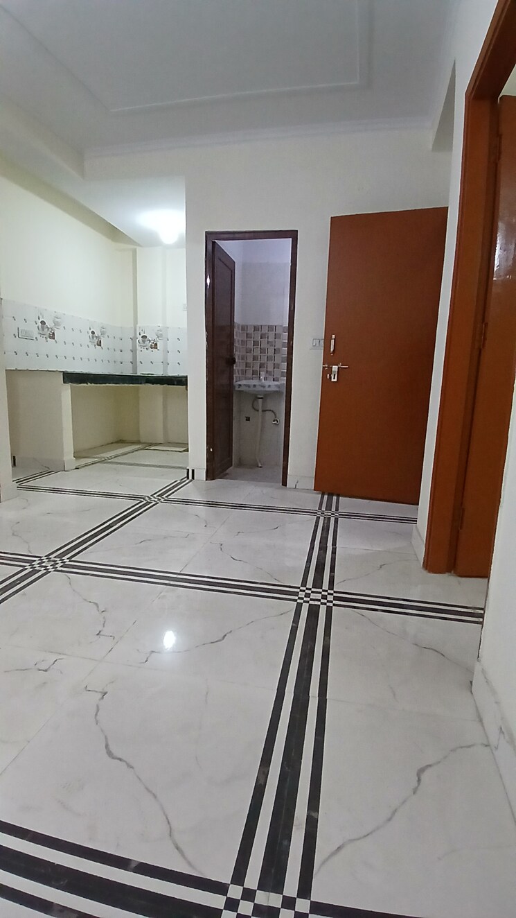 Living Room, zakir nagar 3 Bedroom 675 Sq.Ft. Apartment In Zakir Nagar Delhi 8213515