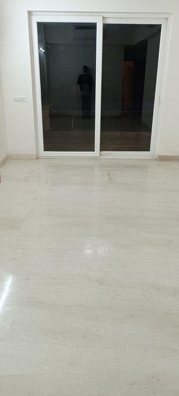 Room in 3 BHK Apartment at Puri Anand Villas Phase II, Sector 81 – for Sale