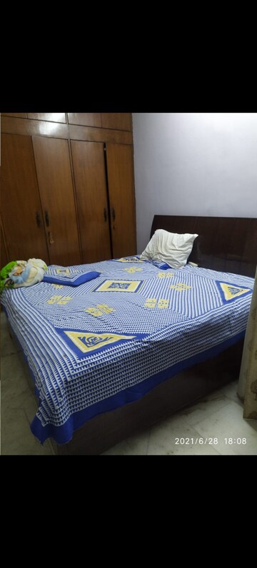 Bedroom in 2 BHK Builder Floor at Saket – for Rent