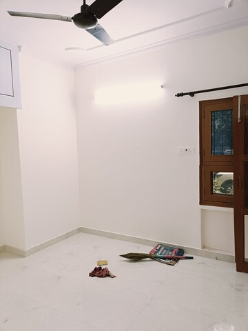 Room in 2 BHK Independent House at New Ashok Nagar – for Rent