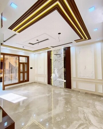 Room in 3 BHK Apartment at Uttam Nagar West – for Sale