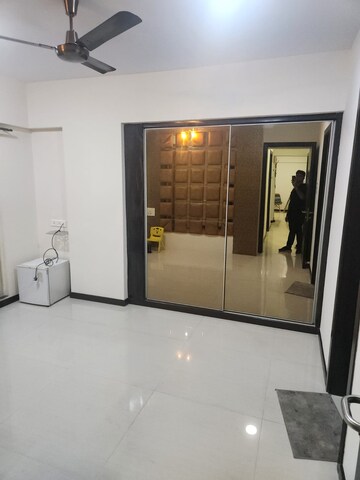 2.5 BHK Apartment For Rent in Platinum Heritage, Ghodbunder Road
