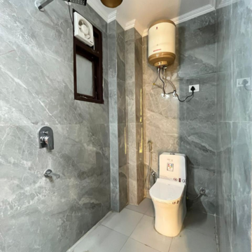 Bathroom in 1 BHK Apartment at Saket – for Rent