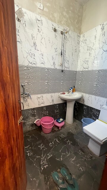 Master Bedroom in 1 BHK Builder Floor at Sector 127 – for Rent