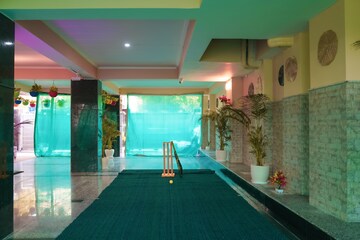 Bedroom in 3 BHK Builder Floor at Ansal Sushant Apartments, Sushant Lok I – for Rent