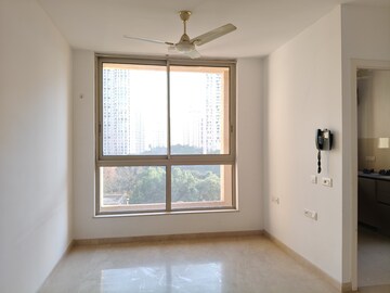 Room in 1 BHK Apartment at Hiranandani Estate Solitaire C, Ghodbunder Road – for Rent