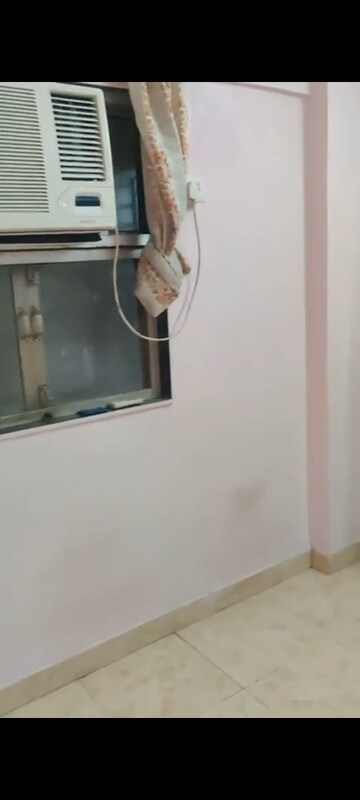 Furnished Amenities in 1 BHK Apartment at Andheri West – for Rent
