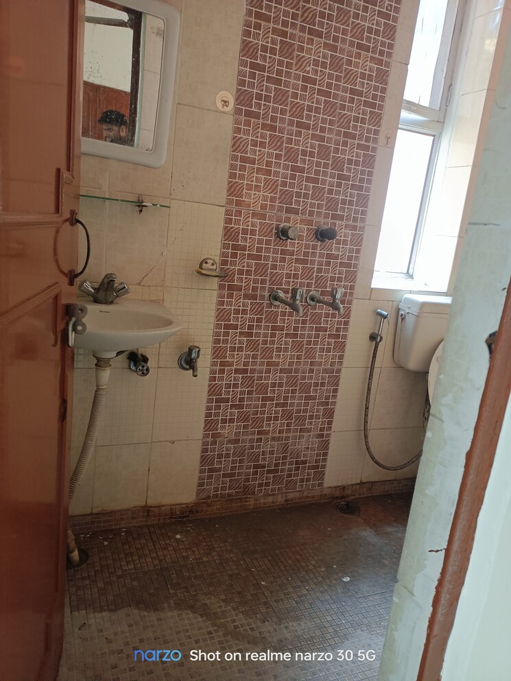 Bathroom, ip extension 3 Bedroom 1200 Sq.Ft. Apartment In Ip Extension Delhi 8213756