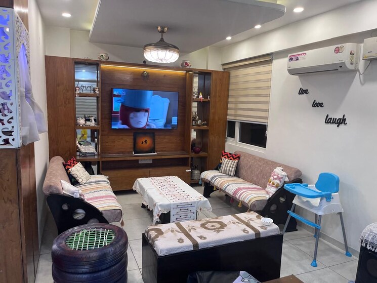 Living Room, peer mucchalla 4 Bedroom 1650 Sq.Ft. Builder Floor In Peer Mucchalla Zirakpur 8213818