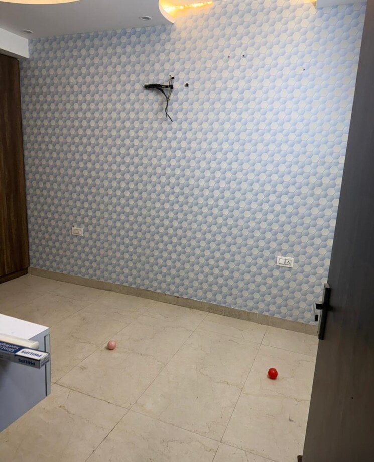 Room, peer mucchalla 4 Bedroom 1650 Sq.Ft. Builder Floor In Peer Mucchalla Zirakpur 8213818