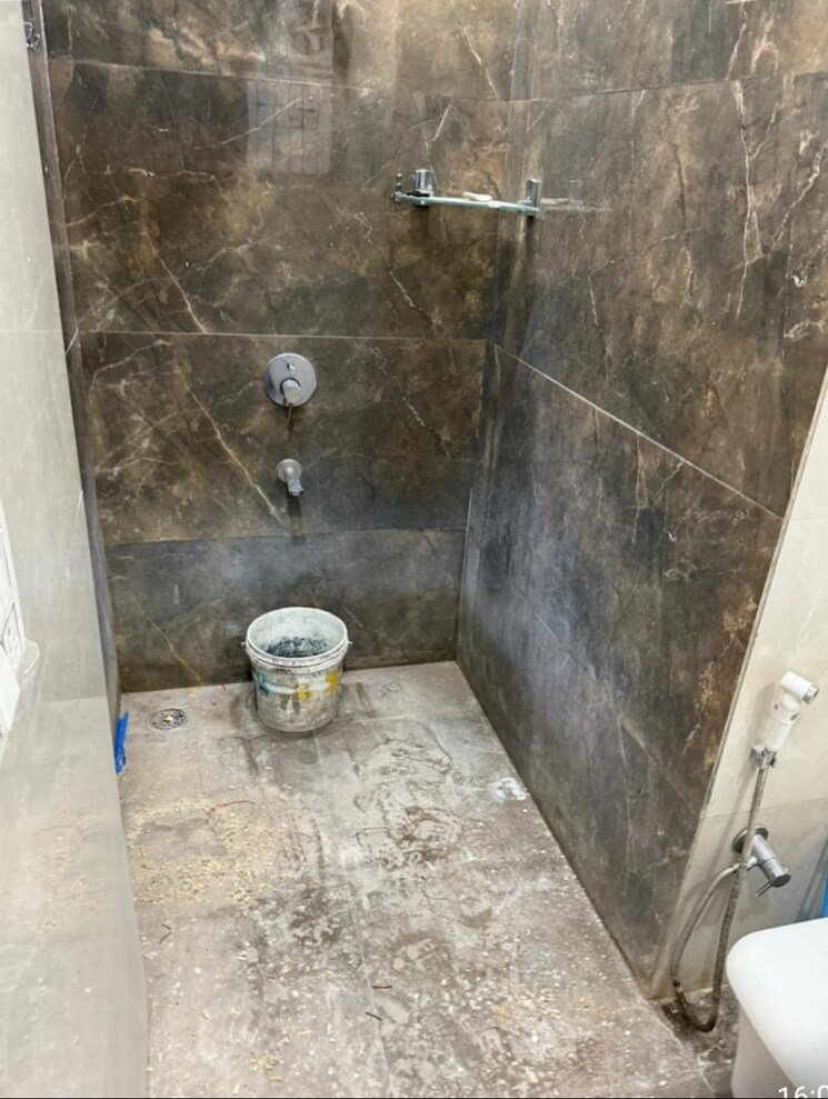 Bathroom, peer mucchalla 4 Bedroom 1650 Sq.Ft. Builder Floor In Peer Mucchalla Zirakpur 8213818