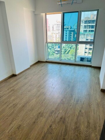 Room in 2 BHK Apartment at Rite Skyluxe, Chembur – for Rent