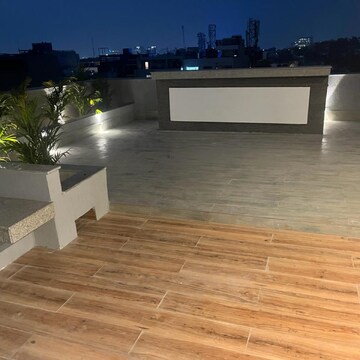 Swimming Pool in 4 BHK Builder Floor at Ansal Sushant Lok I, Sector 43 – for Rent