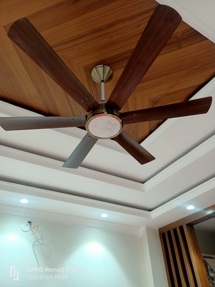 Other, krishna nagar 3 Bedroom 127 Sq.Yd. Builder Floor In Krishna Nagar Delhi 8213903