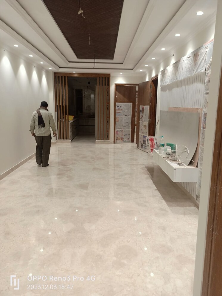 undefined, krishna nagar 3 Bedroom 127 Sq.Yd. Builder Floor In Krishna Nagar Delhi 8213903