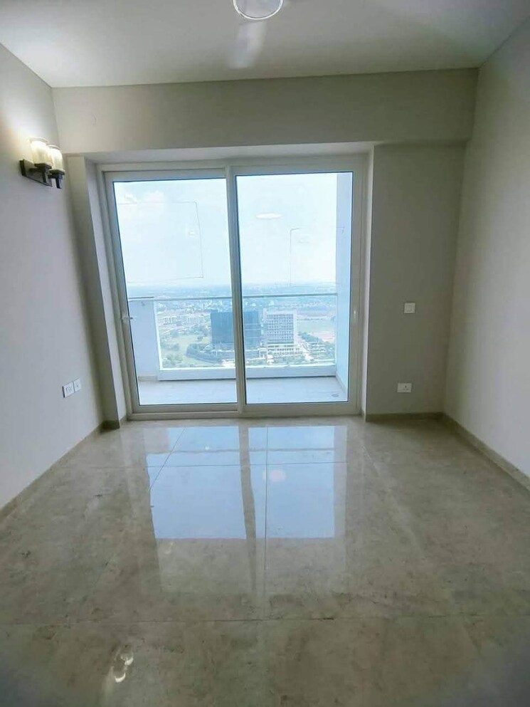 Room, emaar-the-palm-drive-the-premier-terraces 3 Bedroom 1950 Sq.Ft. Apartment In Sector 66 Gurgaon 8213916