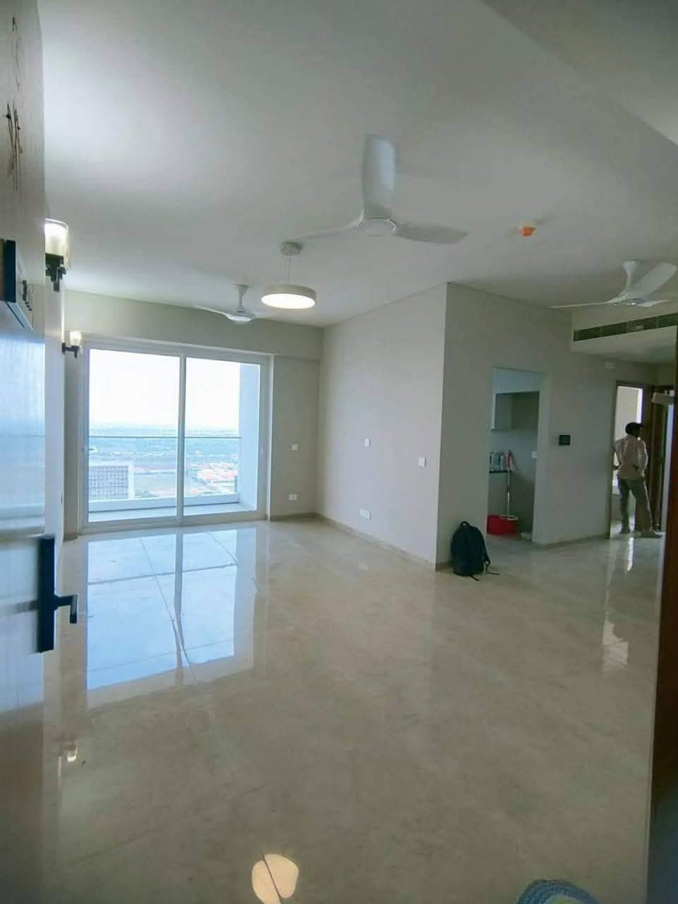 3 BHK + Servant Room Apartment For Sale in Emaar The Palm Drive-The Premier Terraces