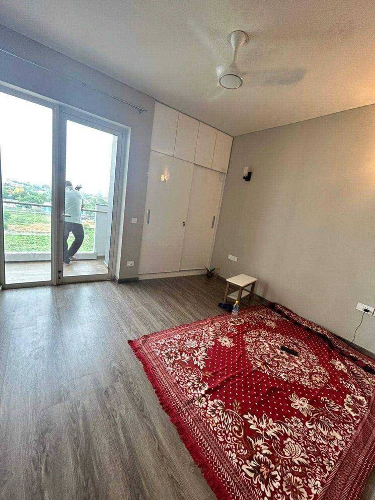 Bedroom, emaar-the-palm-drive-the-premier-terraces 3 Bedroom 1950 Sq.Ft. Apartment In Sector 66 Gurgaon 8213916