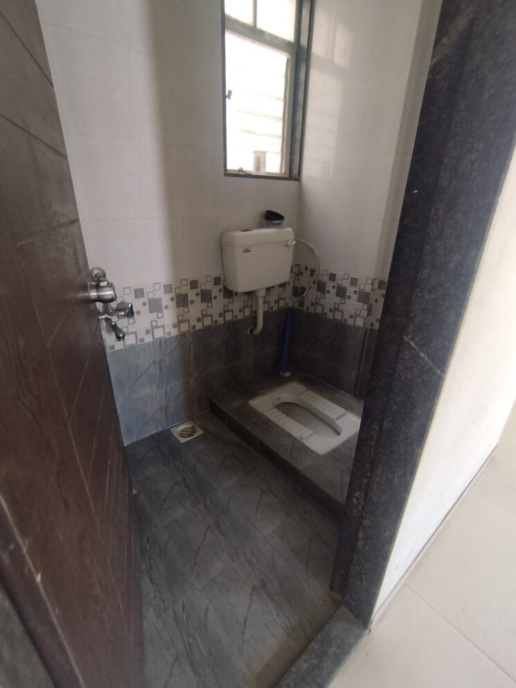 Bathroom, sai-paradise-apartment 2 Bedroom 763 Sq.Ft. Apartment In Pimple Saudagar Pune 8213943