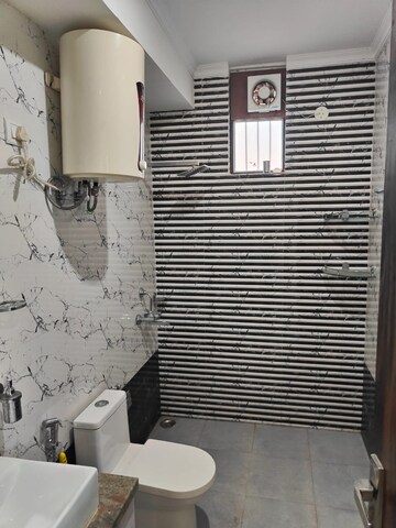 Bathroom in 3 BHK Builder Floor at Sector 42 – for Rent