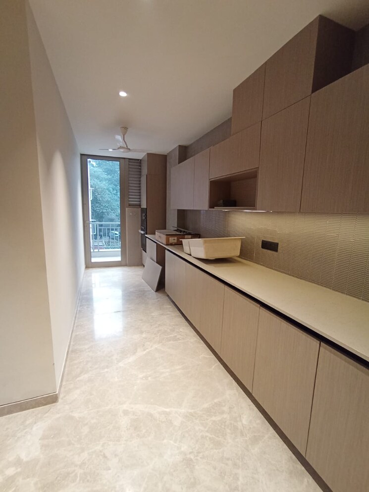 Kitchen, geetanjali enclave 4 Bedroom 360 Sq.Yd. Builder Floor In Geetanjali Enclave Delhi 8214127