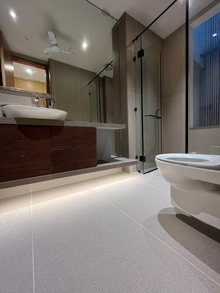 Kitchen, geetanjali enclave 4 Bedroom 360 Sq.Yd. Builder Floor In Geetanjali Enclave Delhi 8214127