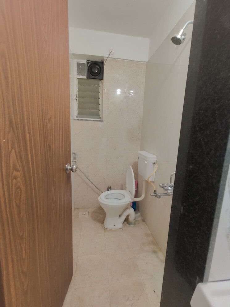 Bathroom, yashodhan-devayani-residency 2 Bedroom 1025 Sq.Ft. Apartment In Bibwewadi Pune 8214112