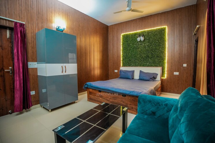 Bedroom, emaar-marbella 5 Bedroom 6520 Sq.Ft. Villa In Sector 66 Gurgaon 8214216