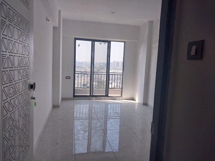 Room, adajan 2 Bedroom 500 Sq.Ft. Apartment In Adajan Surat 8214220