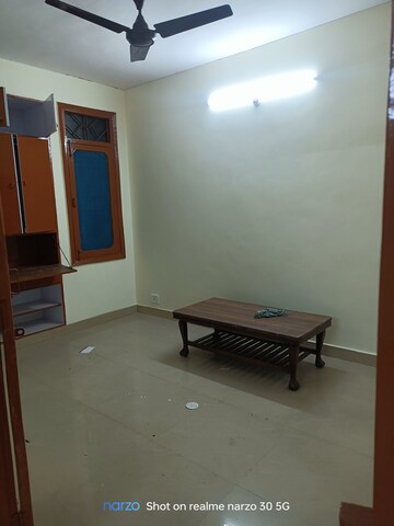 Room in 3 BHK Apartment at Ip Extension – for Rent