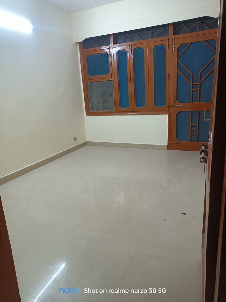 Room, ip extension 3 Bedroom 1250 Sq.Ft. Apartment In Ip Extension Delhi 8214258