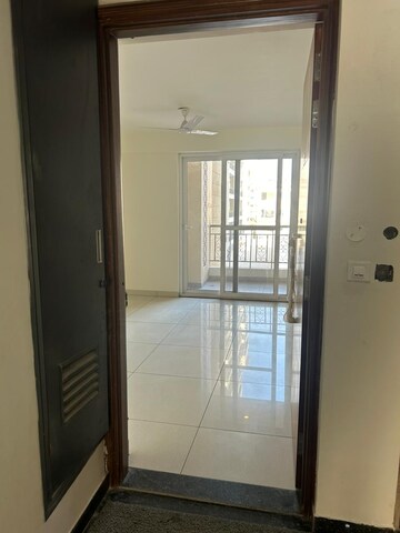 Room in 3 BHK Apartment at Allwin El Spazia, Sanauli – for Rent