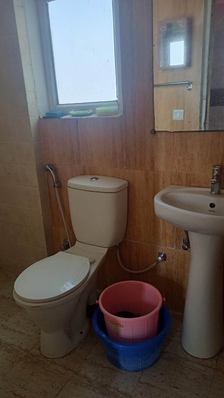 Bathroom, panchsheel-greens-ii 2 Bedroom 1105 Sq.Ft. Apartment In Sector 16 Greater Noida Greater Noida 8214325