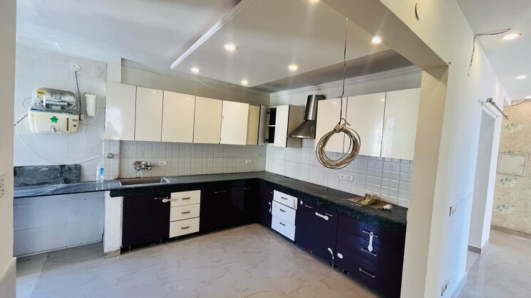 Kitchen, maya-garden-city 3 Bedroom 1852 Sq.Ft. Apartment In Lohgarh Zirakpur 8214356