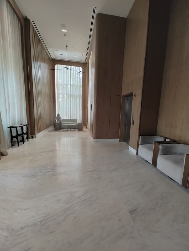 1 BHK Apartment For Sale in Hilton Regency