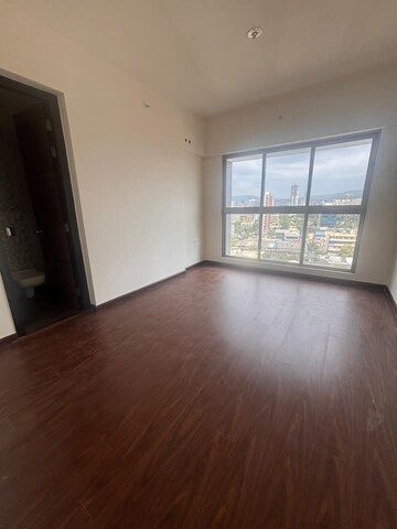 Room in 2 BHK Apartment at Mahavir Kanti Avenue, Nalasopara East – for Sale