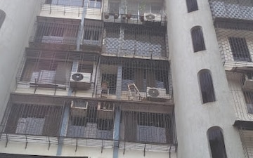 2 BHK Apartment For Rent in Broklyn Hill, Andheri West