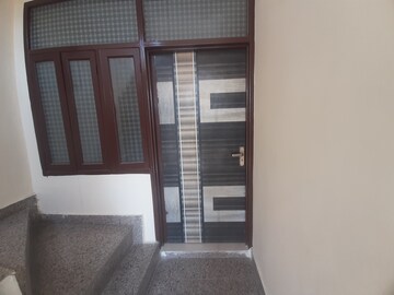 Room in 3 BHK Builder Floor at Palm Residency Chhatarpur, Chattarpur – for Rent